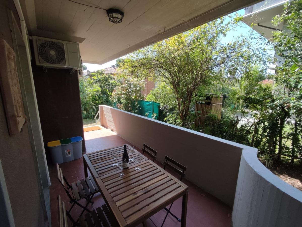 Apartment House Garden, 300m Dal Mare, Wifi, Bici, Giardino Privato, Clima