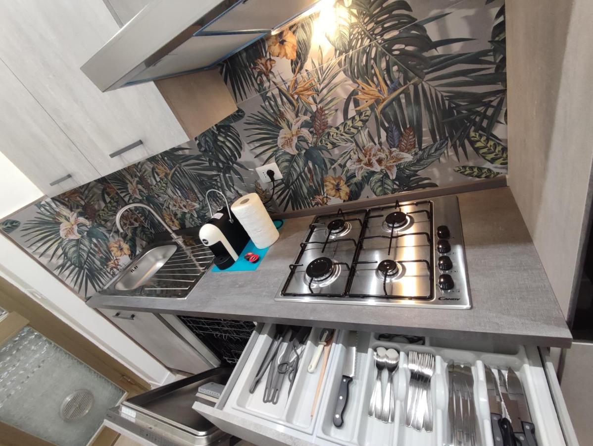 House Garden, 300m Dal Mare, Wifi, Bici, Giardino Privato, Clima Apartment *