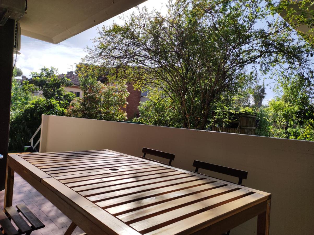 House Garden, 300m Dal Mare, Wifi, Bici, Giardino Privato, Clima * Marina di Massa